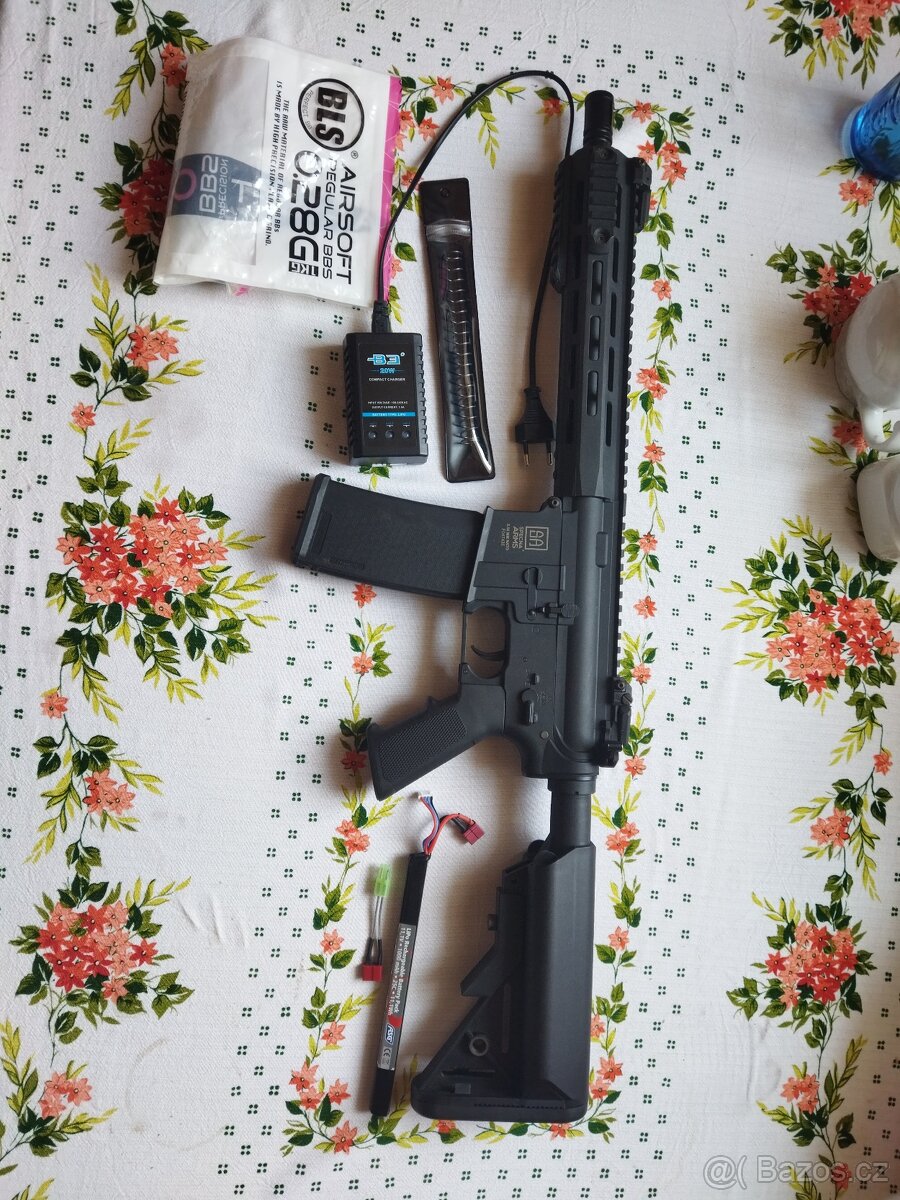 Samopal SA M4 - 2