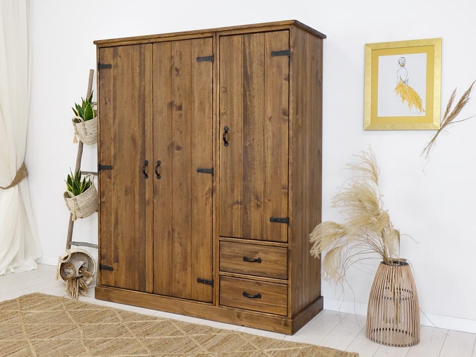 RUSTIKÁLNÍ ŠATNÍ SKŘÍŇ - 2