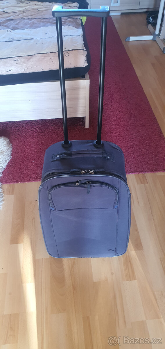 Cestovní kufr používaný - 2