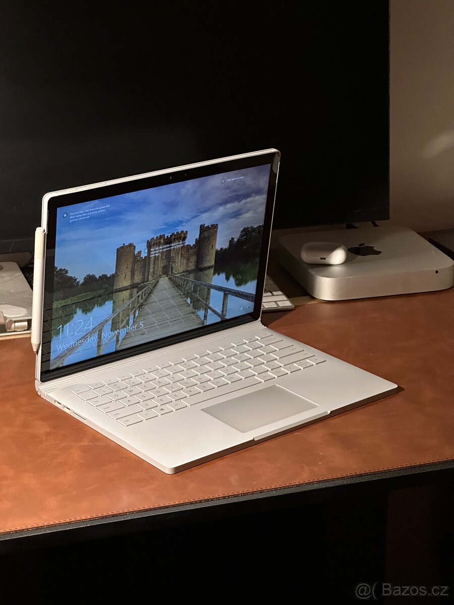 Microsoft Surface Book 2 / i7 / 16GB / GTX 1050 - 2