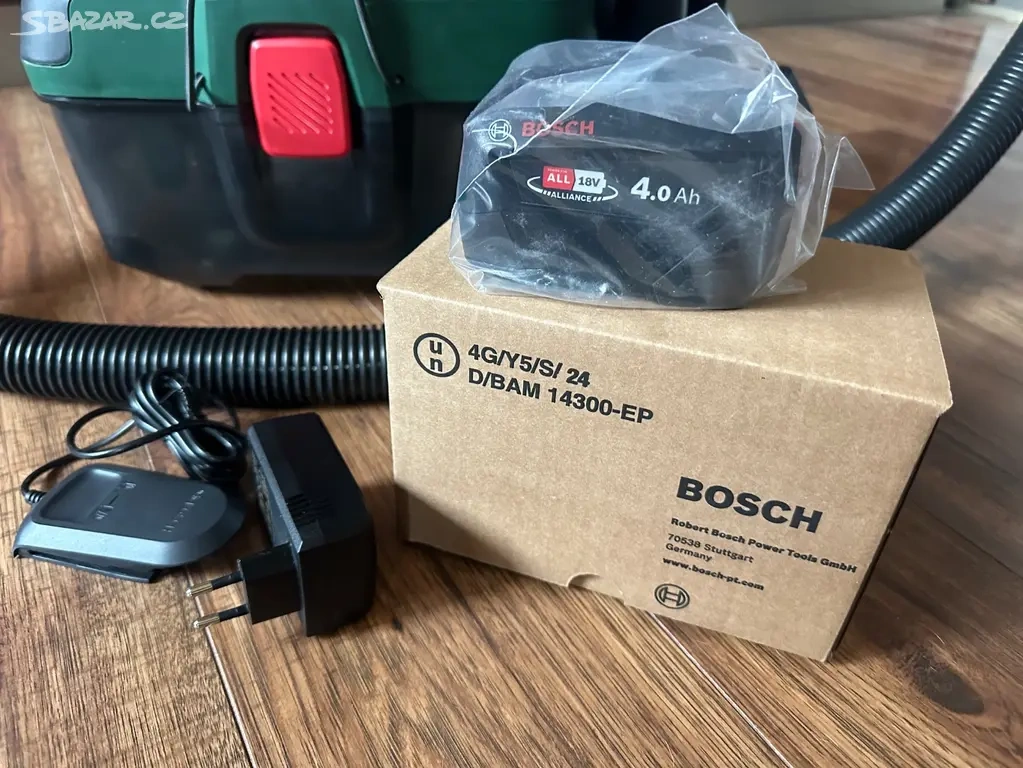 NOVÝ BOSCH AKU VYSAVAČ + BATERIE + NABÍJEČKA - 2