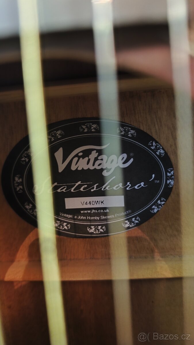 Akustická kytara Vintage - 2