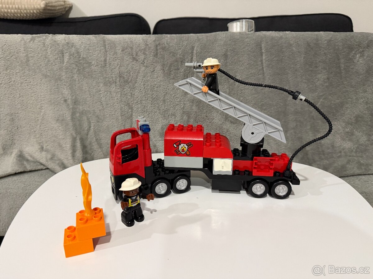 Lego Duplo 4977 Hasičské auto - 2