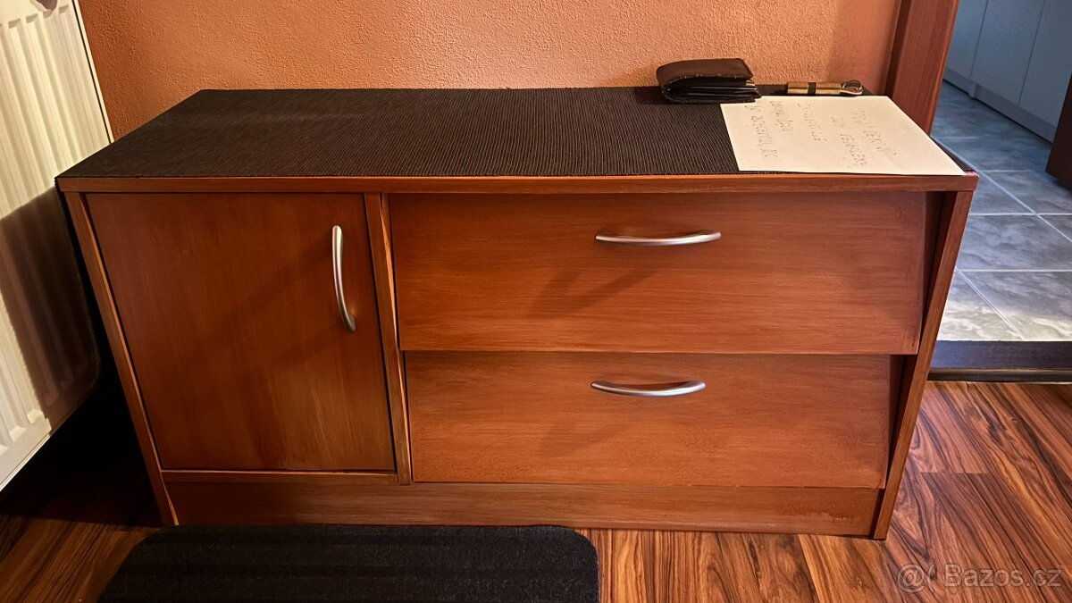 Botník a zrcadlo - 2