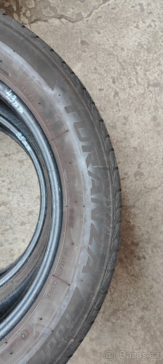Letní pneu 225/55R18 - 2