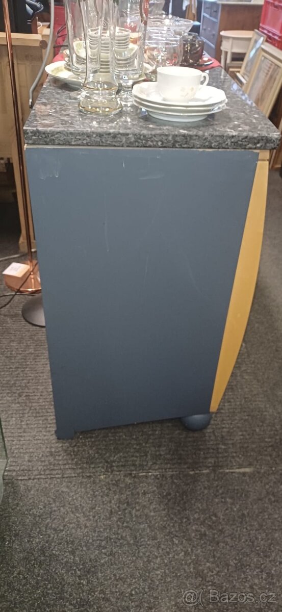 Komoda s mramorovou deskou - 2