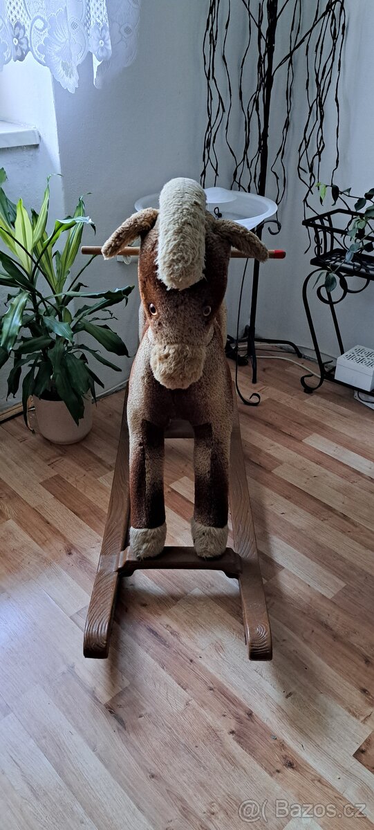 Houpací kůň - 2