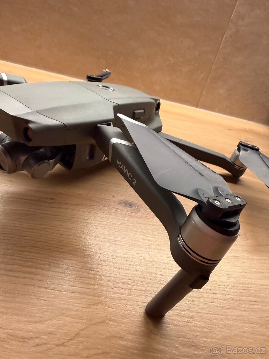 Dron DJI Mavic 2 Zoom Fly More Combo - 2