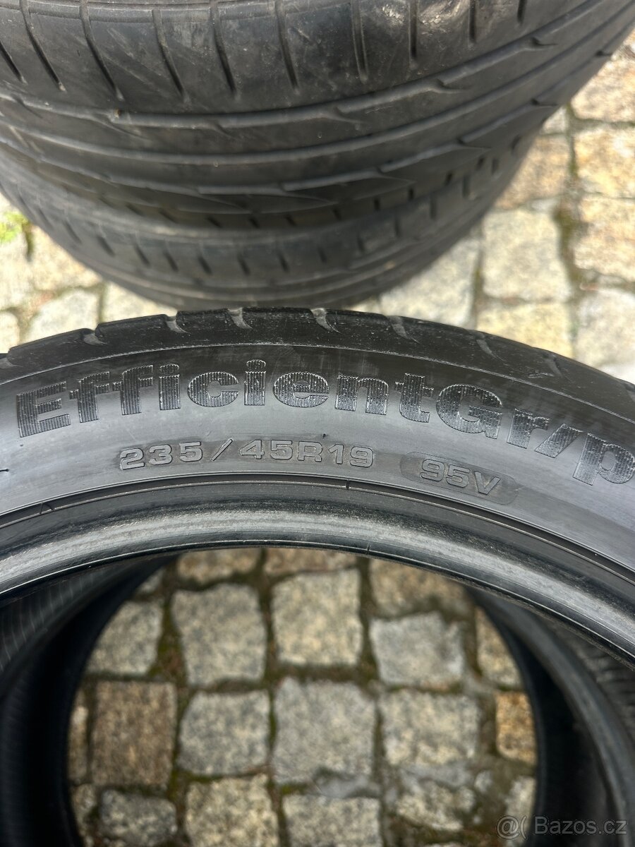 Letní Sada 235/45/19 goodyear: - 2