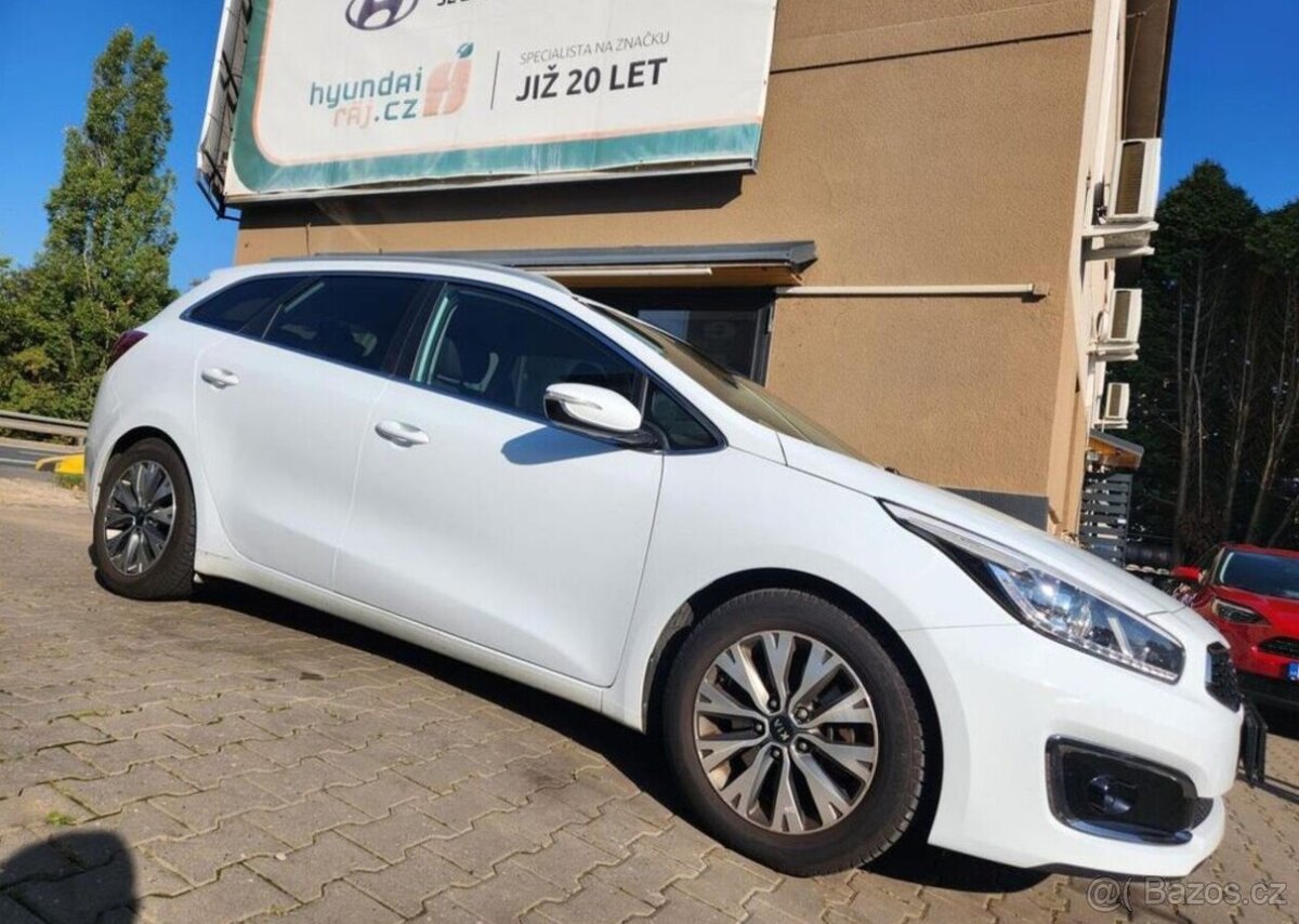 Kia Cee´d 1.6-1.MAJITEL-NAVI-KAMERA - 2