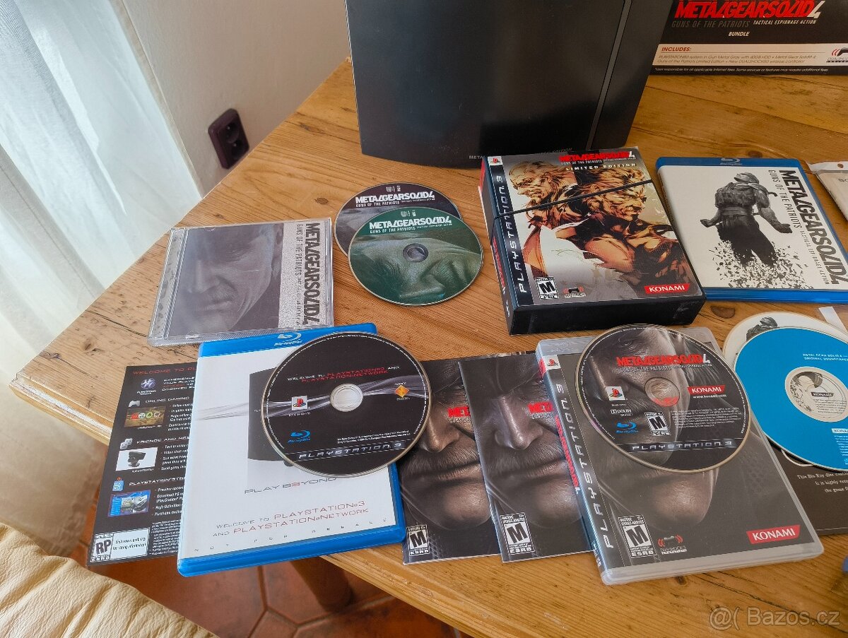 PlayStation 3 MGS4 LIMITED EDITION / CECHH01MG / PS3 - 2