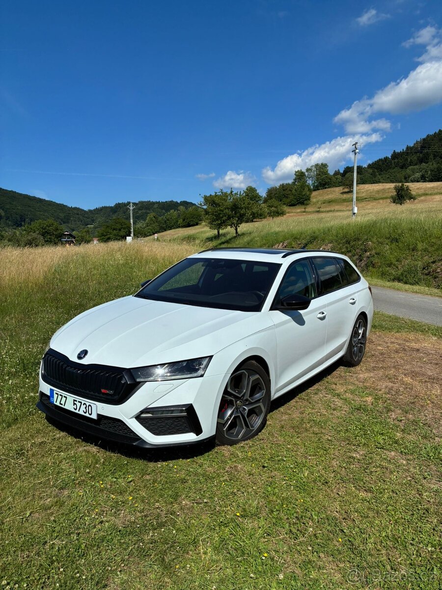 Škoda Octavia 4 RS Combi MY2022 - 2