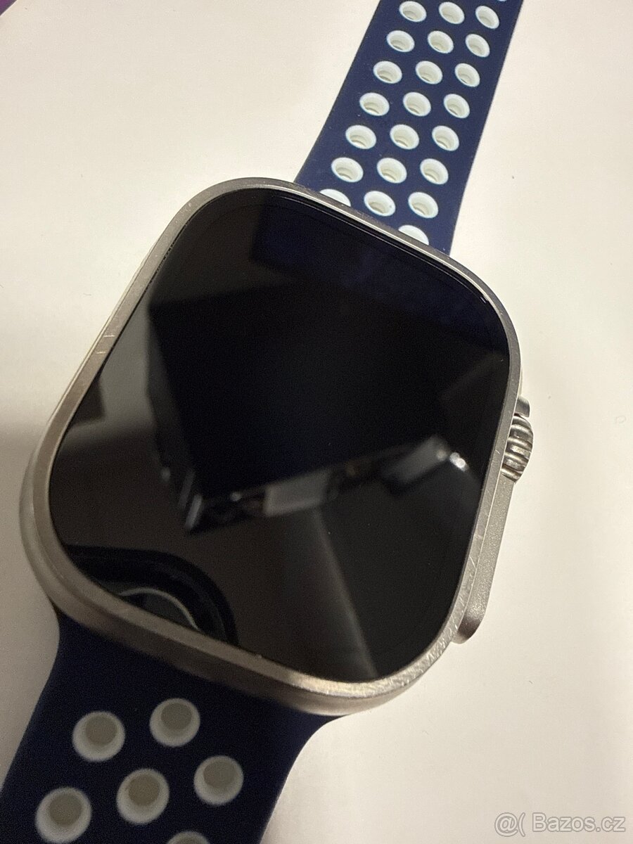 Apple Watch Ultra 49mm Titanium - 2