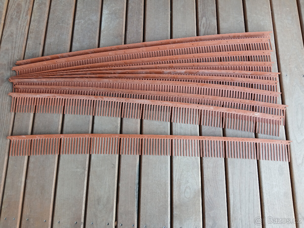 Okapový hřeben zábrana proti vniknutí do větrané mezery - 2