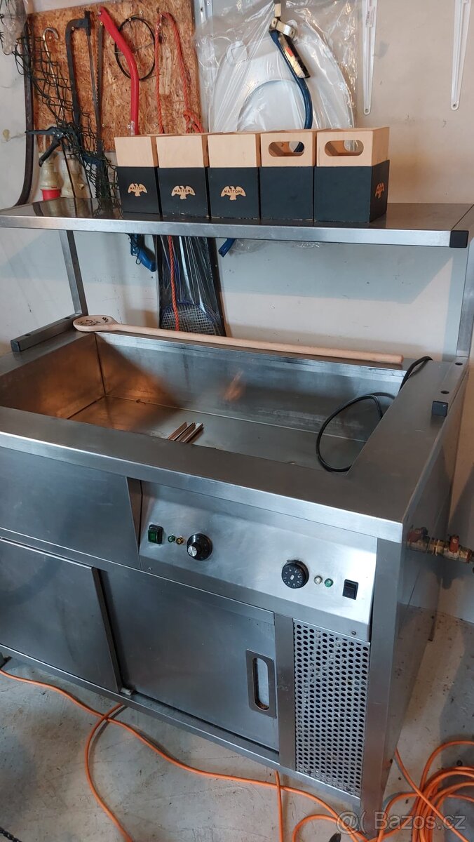 Nerezová ohřívací výdejní vana - 2