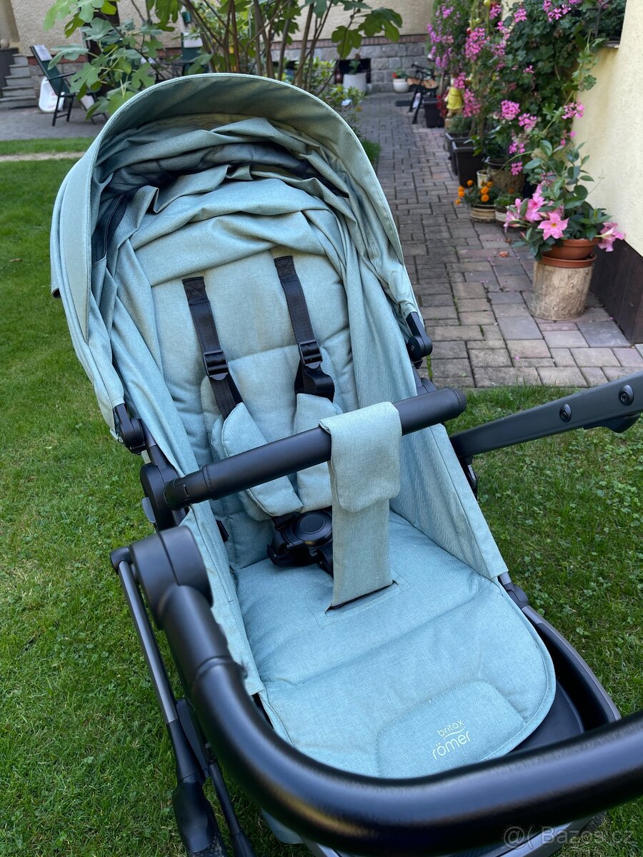 BRITAX Set kočárek Smile 5Z + hluboká korba Jade Green - 2
