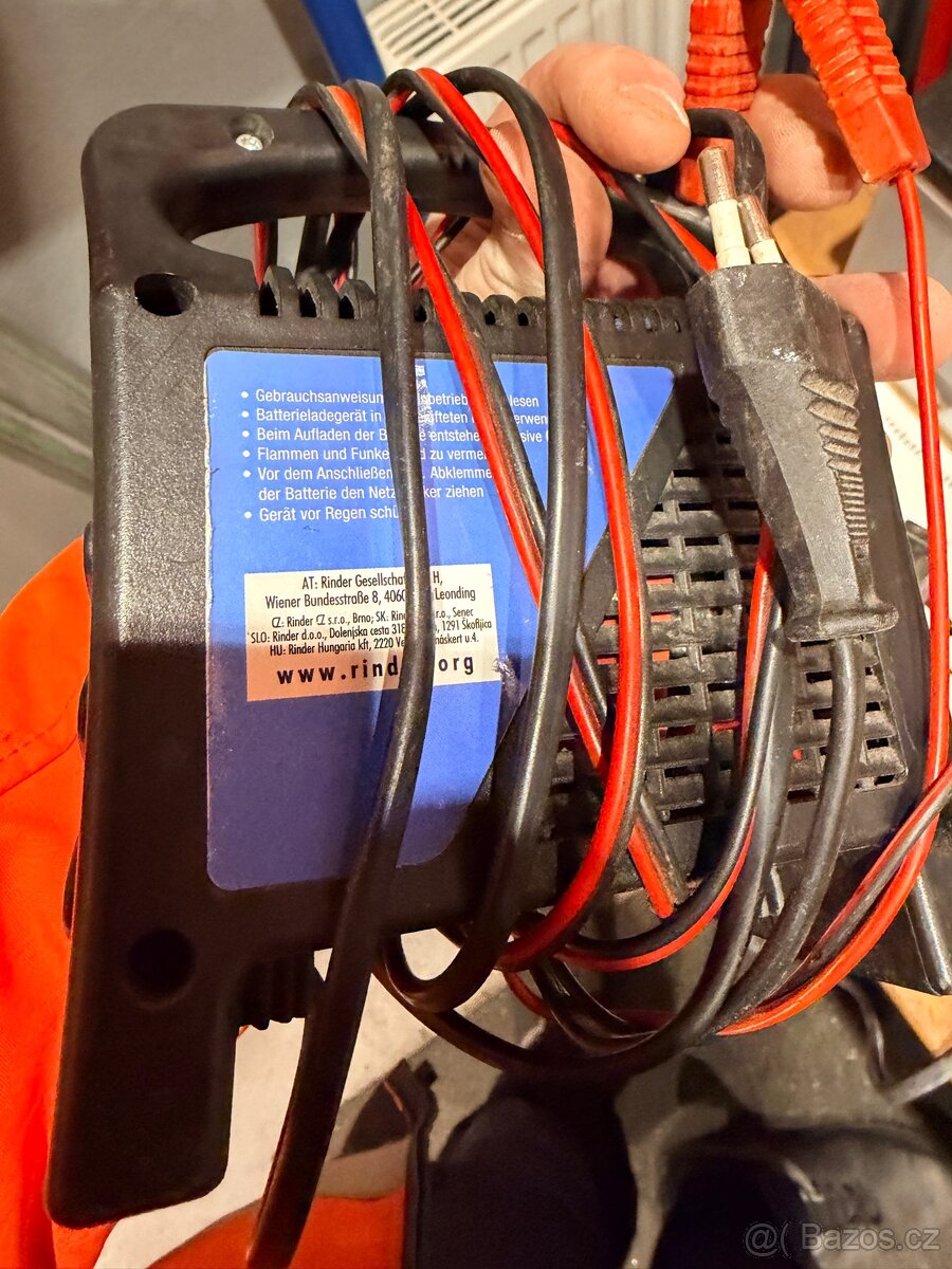 Nabíječka na autobaterie - 2