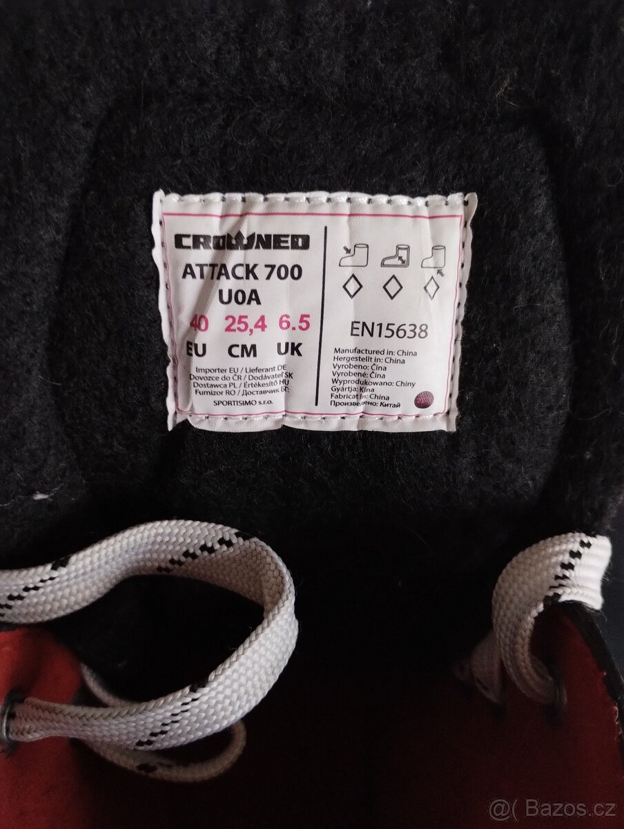 Chlapecké brusle Crowned Attack 700 - 2