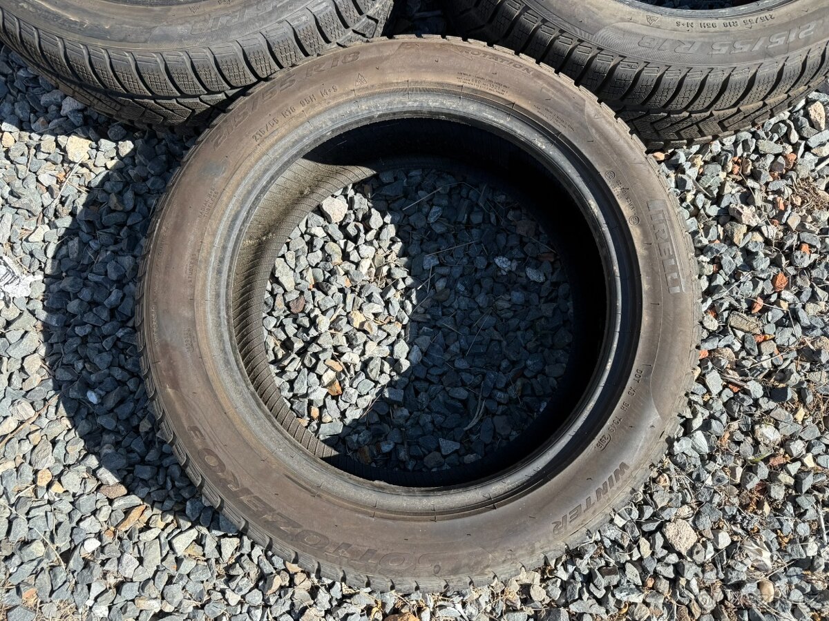 3x ZIMNÍ PNEU - Pirelli Sottozero 3 215/55 R18 95H - 2