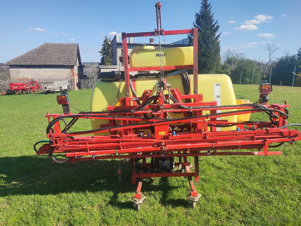 Postřikovač RAU - 2