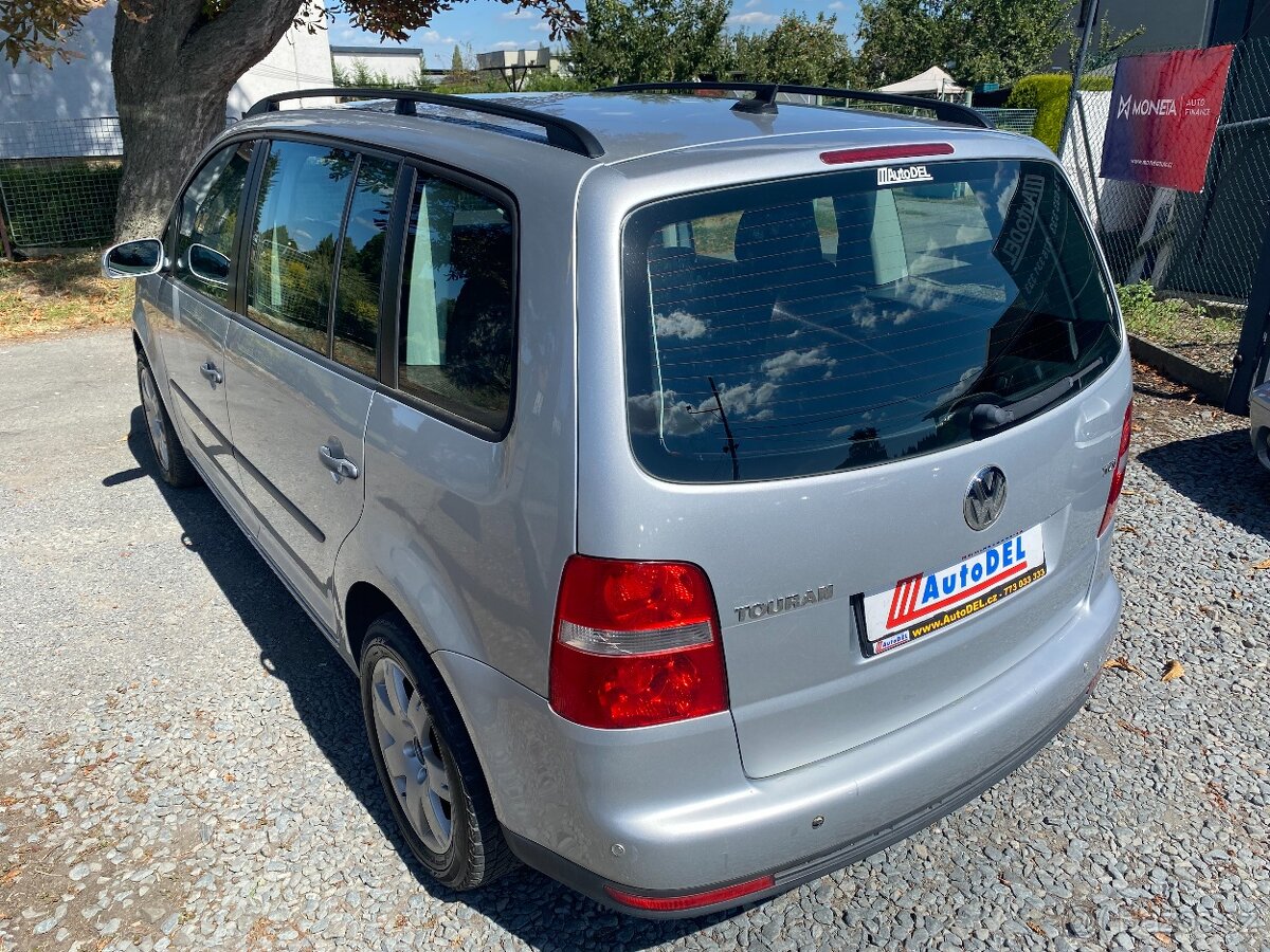 VW Touran 1,9 TDi Serviska, ALU, Tempomat - 2