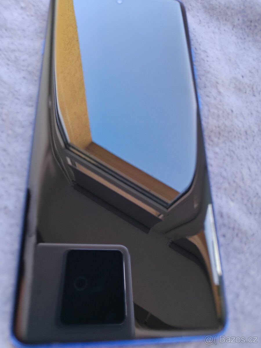 Motorola Edge 60 Pro 12 GB RAM 512 GB PANTONE Dazzling Blue - 2