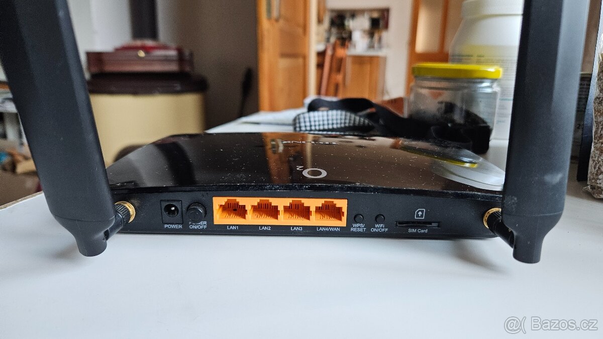 O2 verze TP-LINK Archer MR200 WiFi router s 4G SIM slo - 2