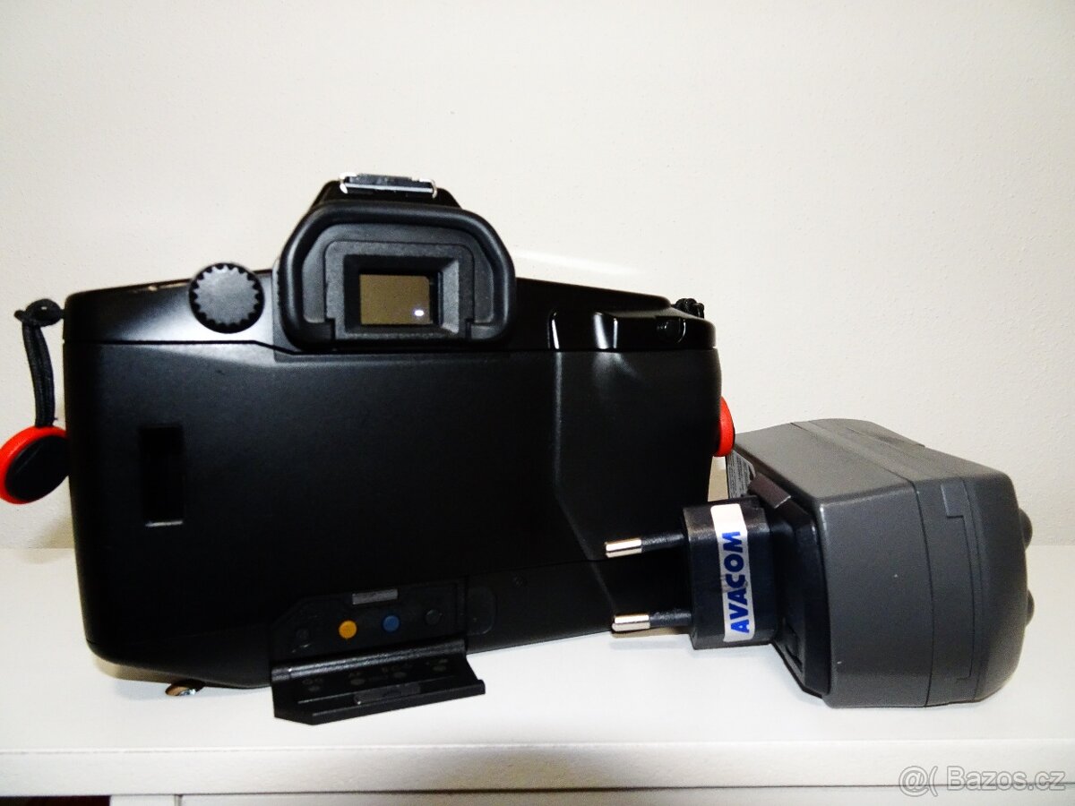 Canon EOS 650 (baterie a nabíječka) - 2