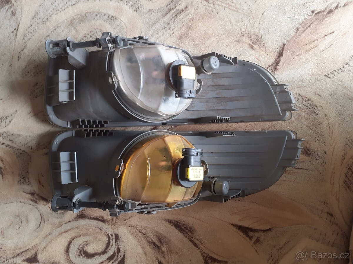 Prodám mlhovky Škoda Superb 2 originální sadu - 2