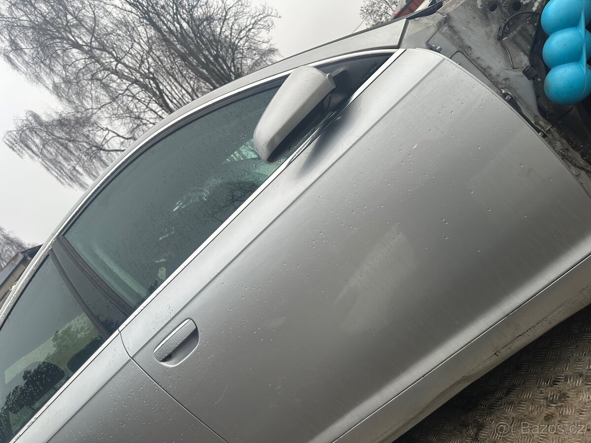 Audi a6 4F c6 dveře, capota - 2