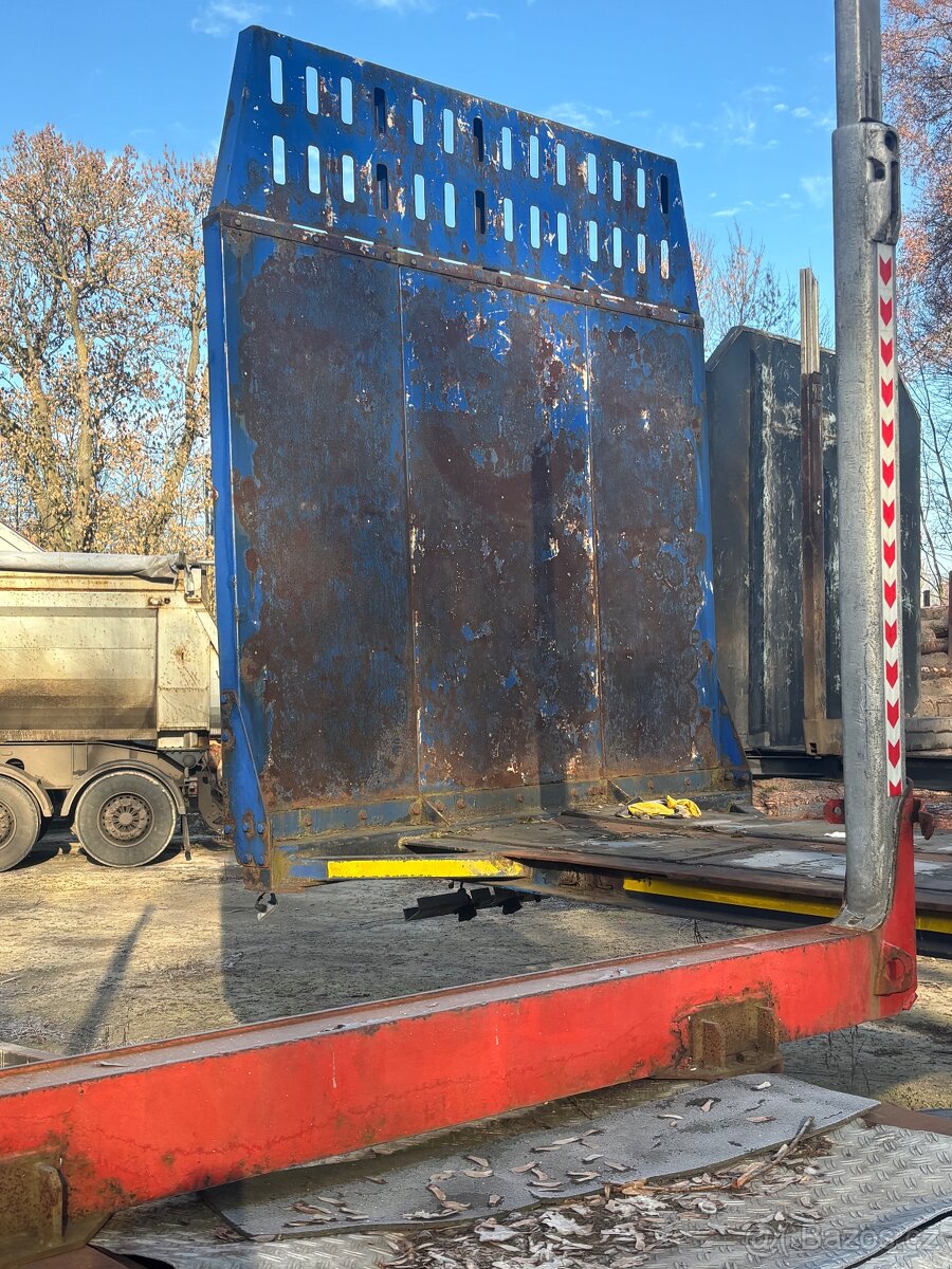 Čelo klanicoveho navesu pro přepravu dřeva - 2