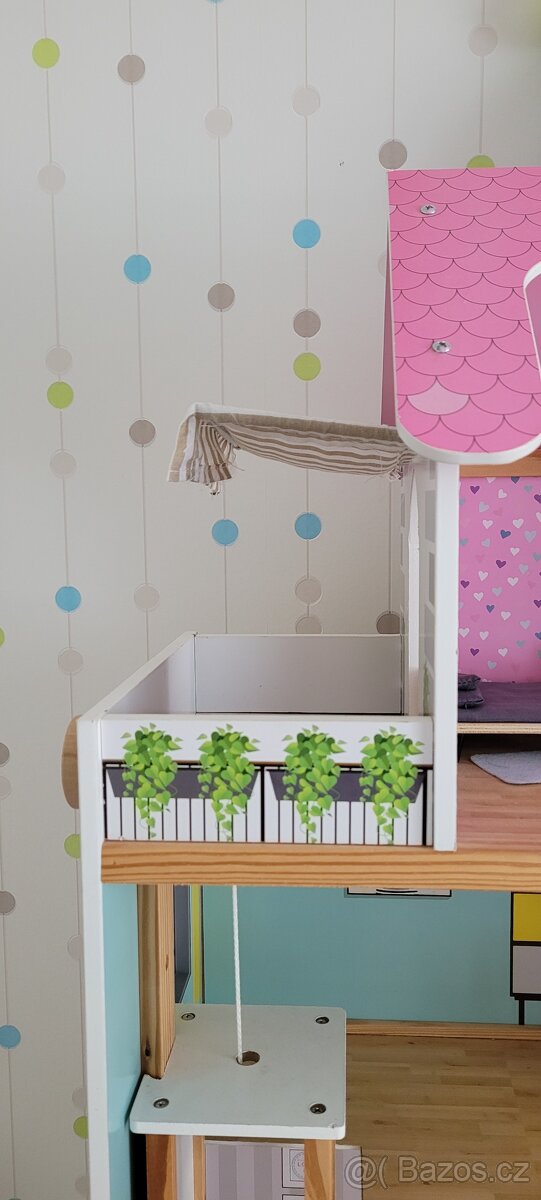 Domeček pro panenky - 2