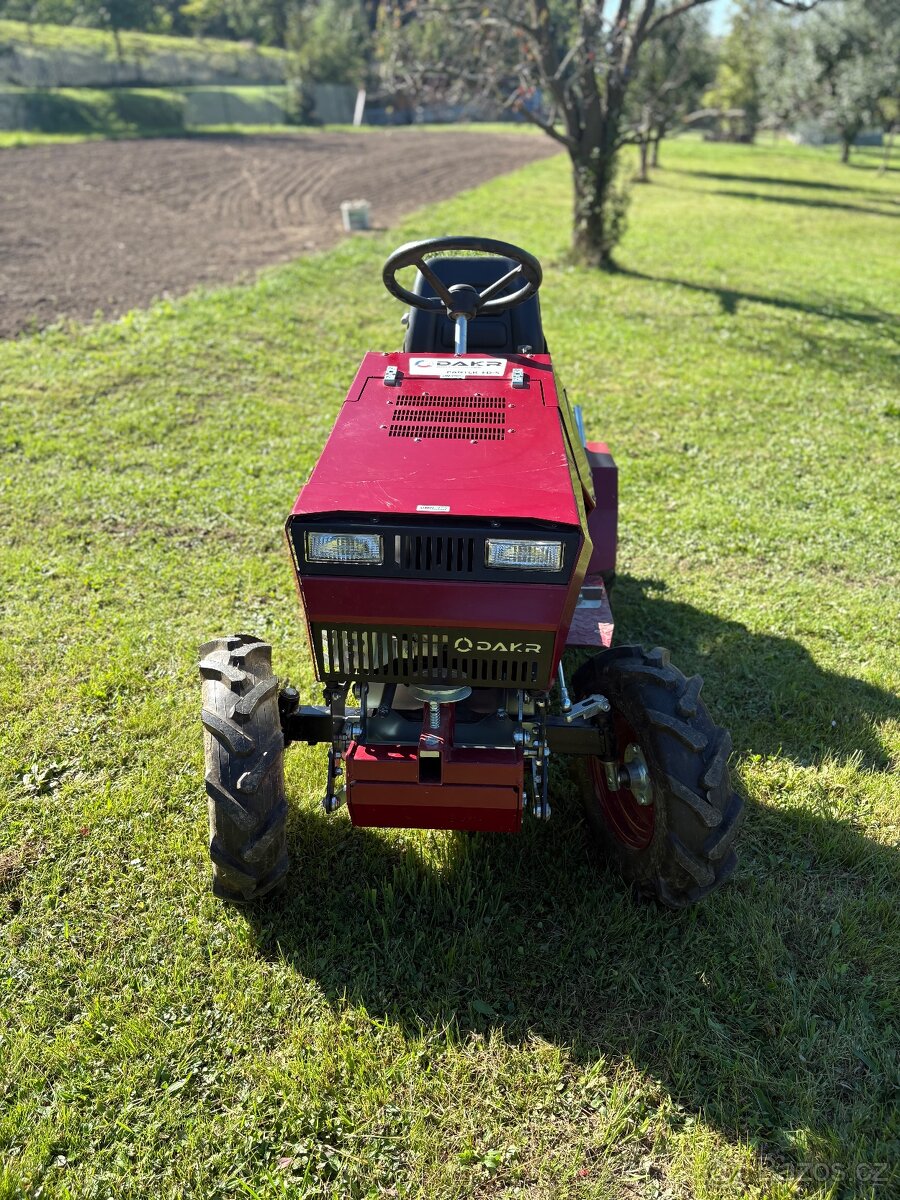 Traktor DAKR Panter FD5 - 2