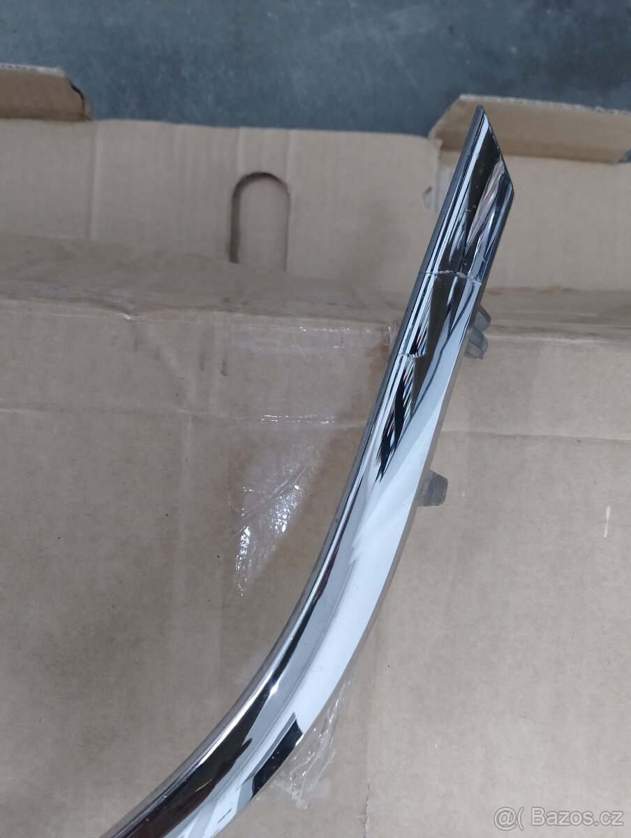 Mřížka chrom MEGANE IV - 2