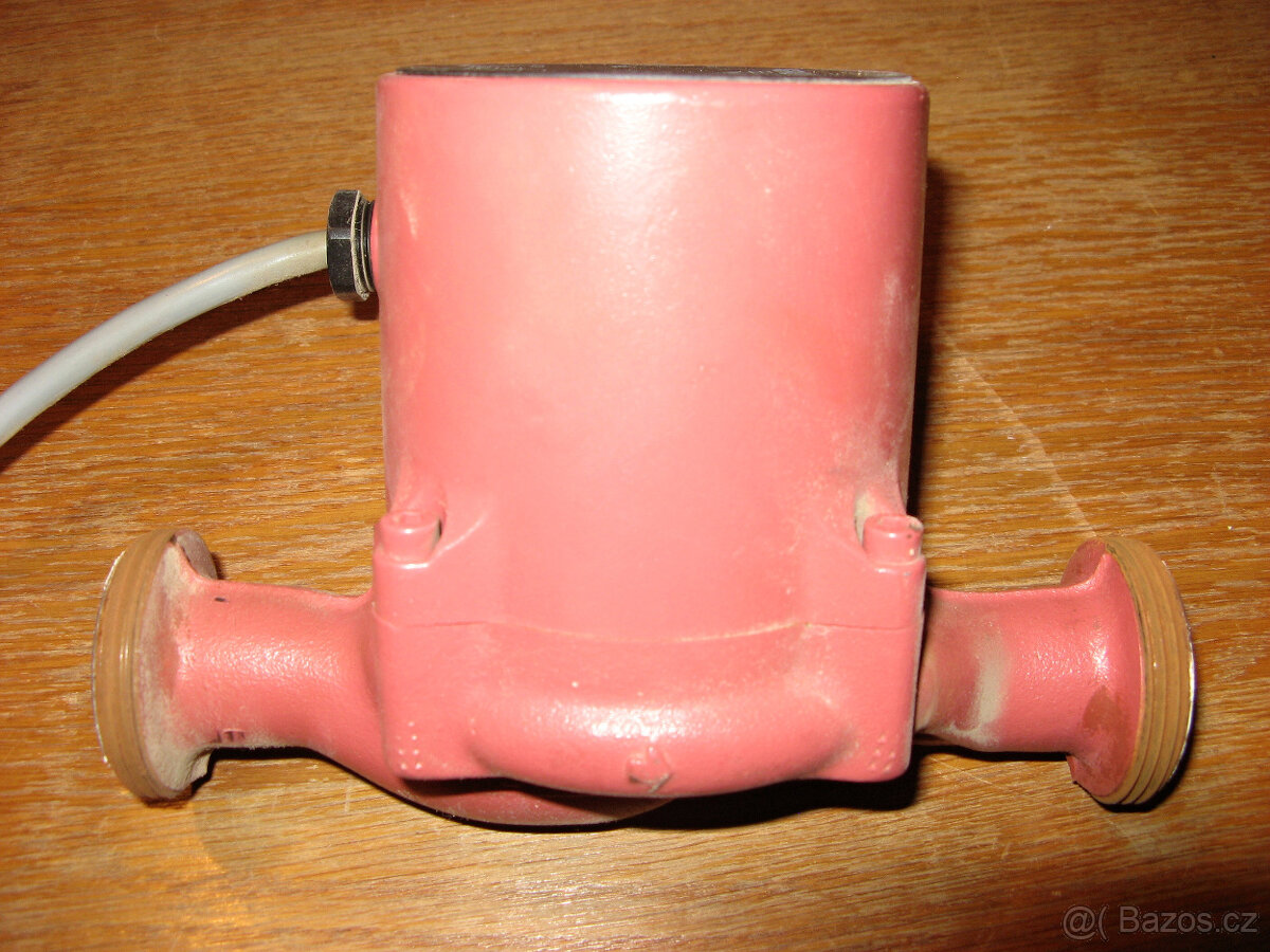 Oběhové čerpadlo Grundfos - 2