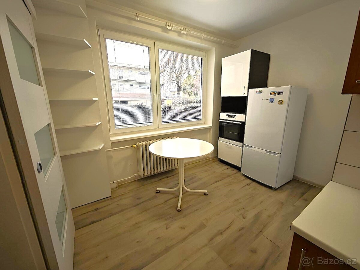 Prodej bytu 3+1 ve Strážnici - 2