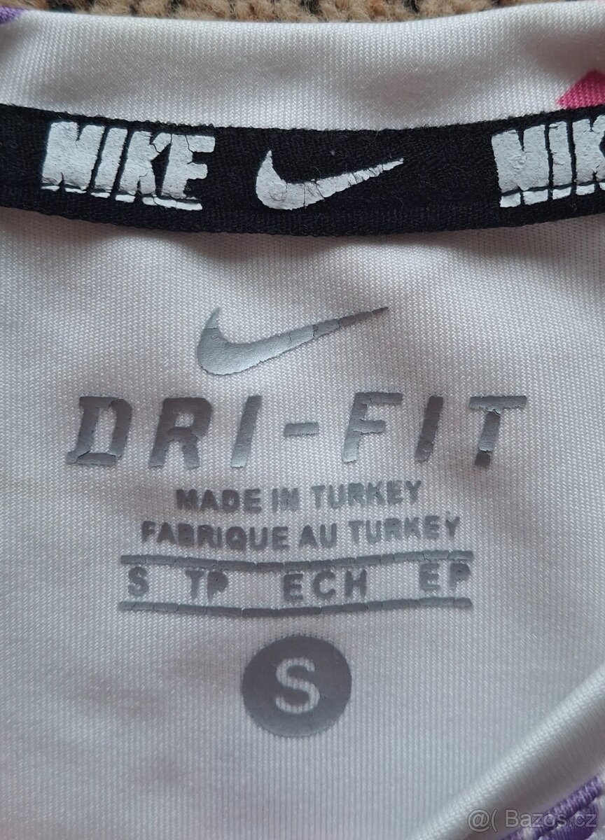 Dívčí sportovní souprava, tepláky, top Nike 152/158/164 - 2