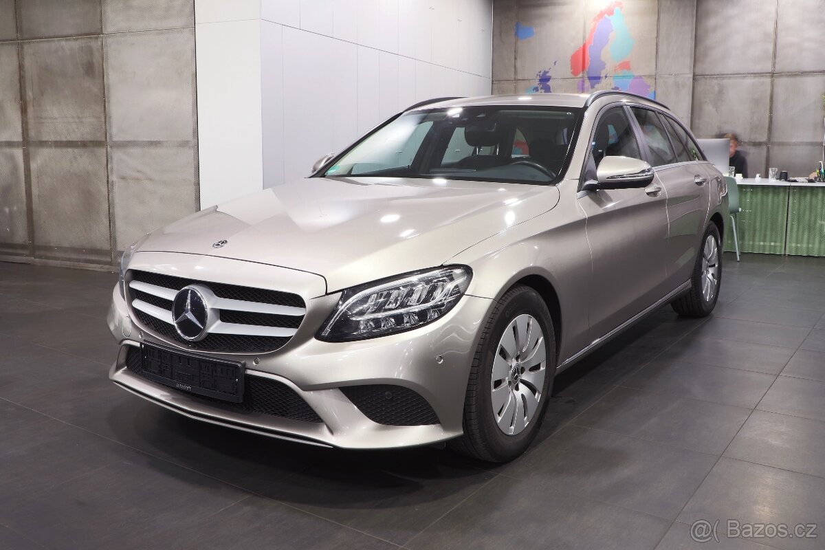 Mercedes-Benz C 220d 143kW - otevřeno celý víkend do 20:00 - 2