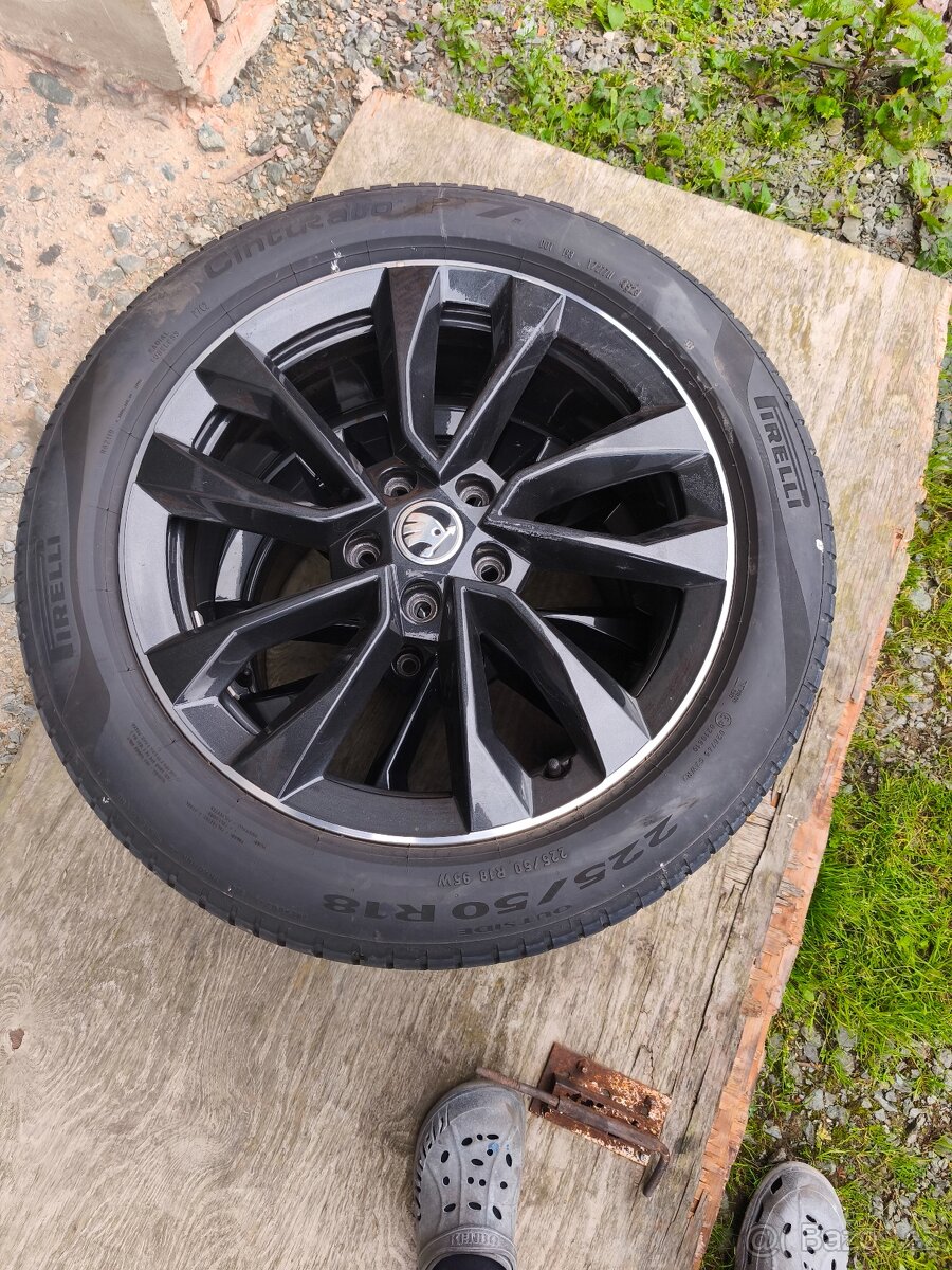 Škoda karoq kola - 2