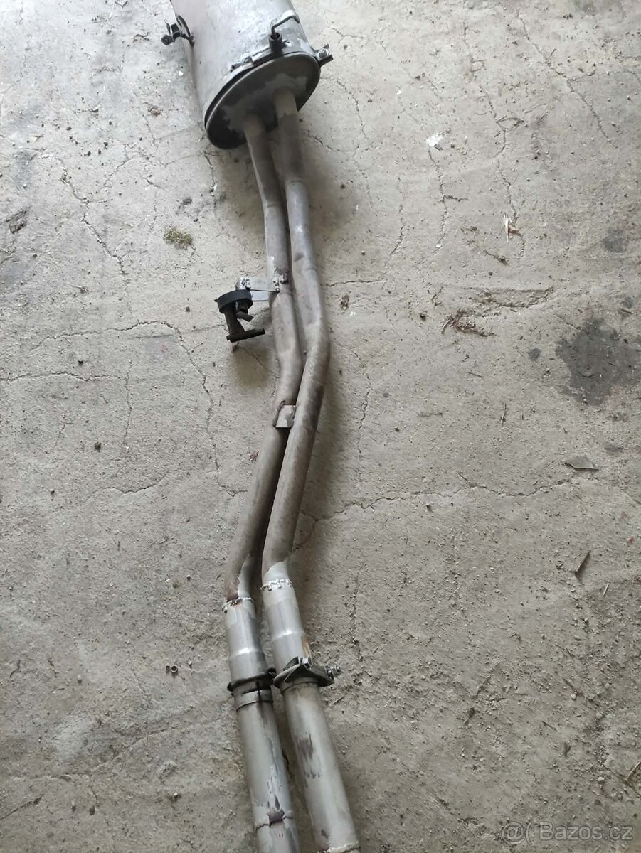 BMW E30 výfuk M20 - 2