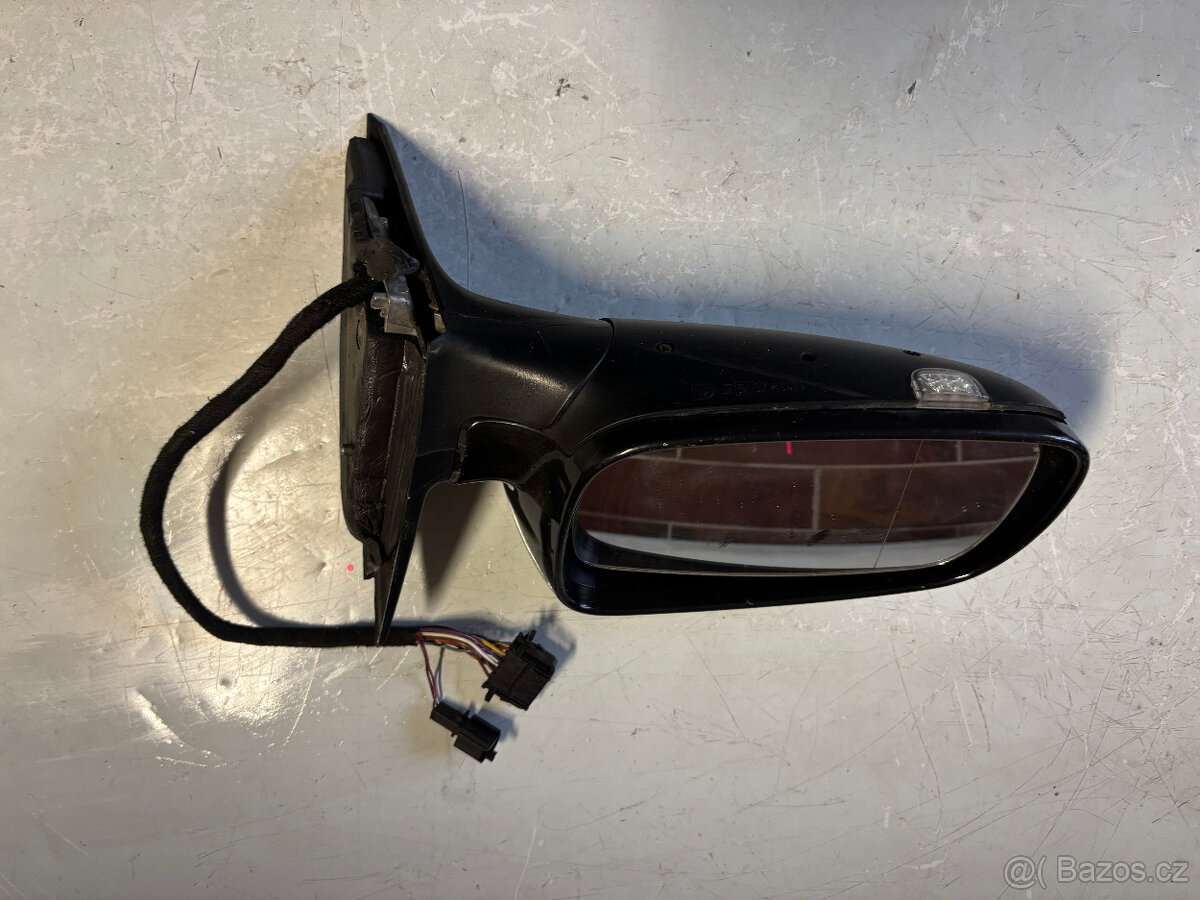 Levé zrcátko Škoda Superb 1 - černé - 2