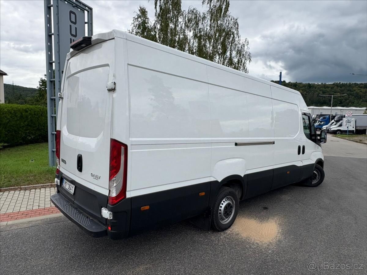 Iveco Daily 3,0 35S18HA8V 16cm3 (2022) - 2