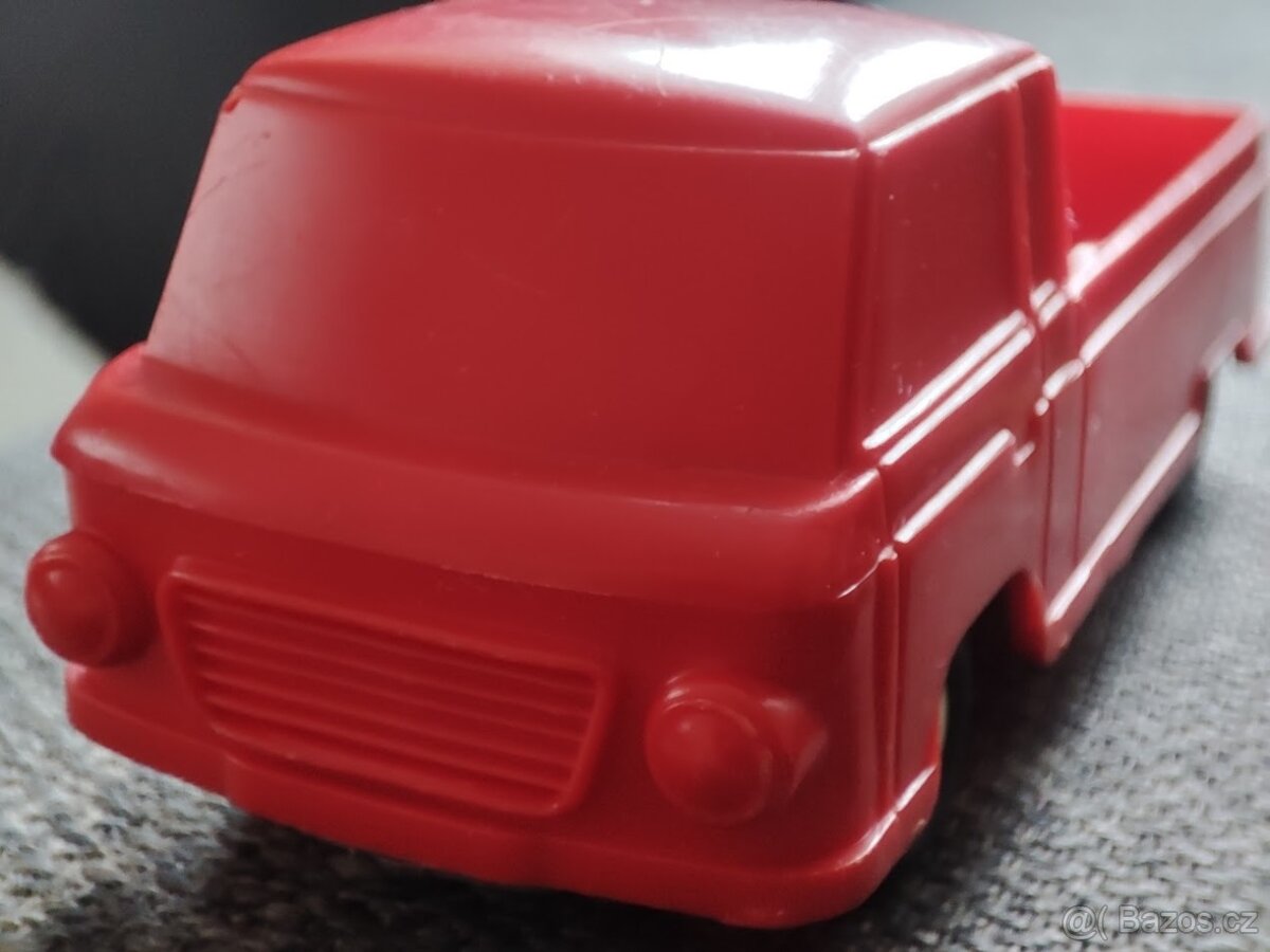 staré autíčko na setrvačník Barkas Igra ČSSR - 2