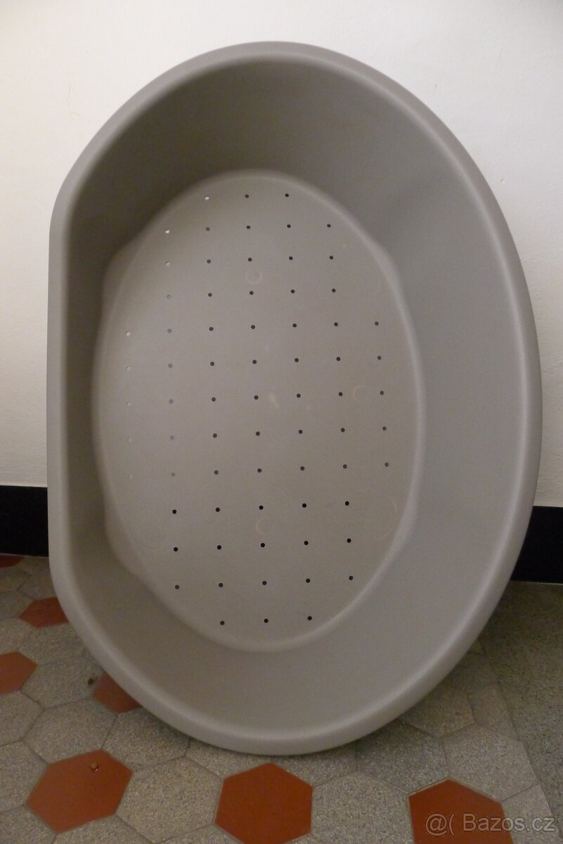 plastový pelech pro psa - 2