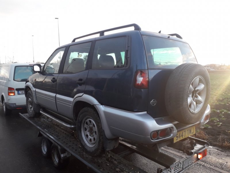 4x4 NISSAN TERRANO II 2.7 TDI 92 KW - 2