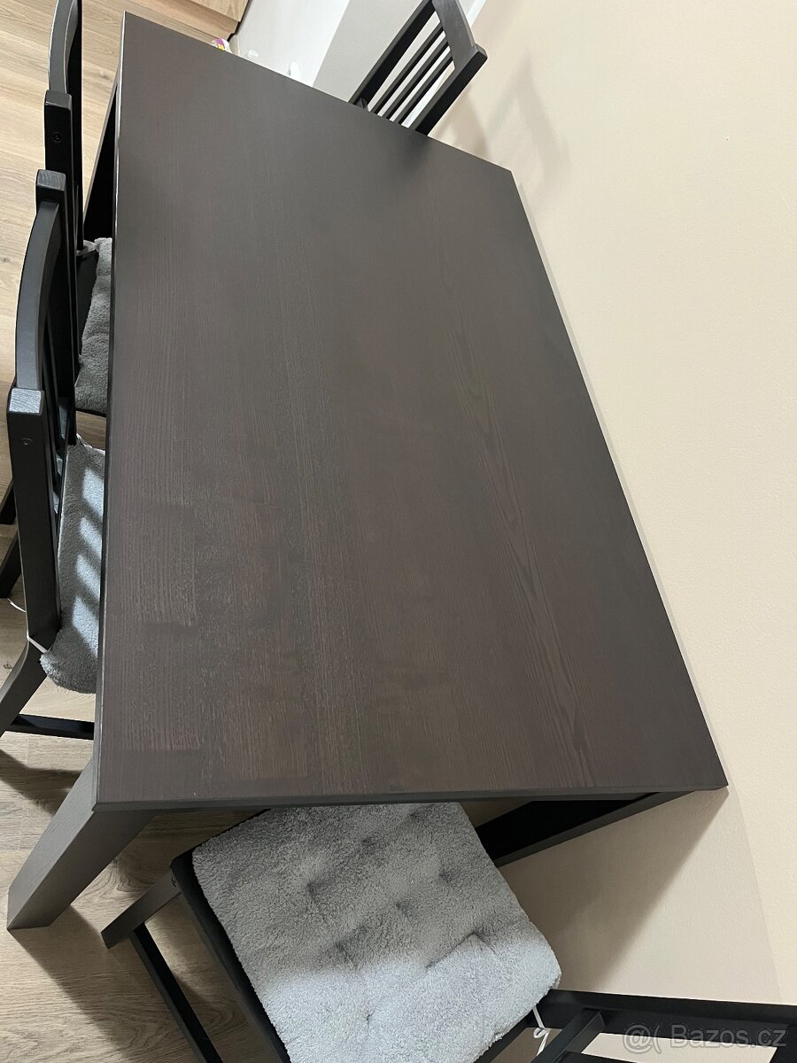 Jídelní stůl s židlemi IKEA - 2