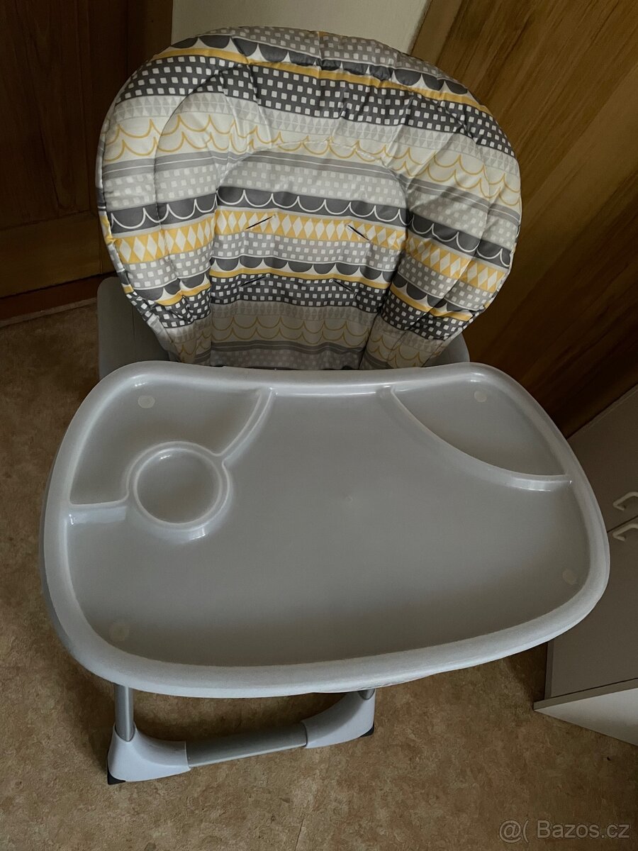 Jidelní dětská židlička JOIE - 2