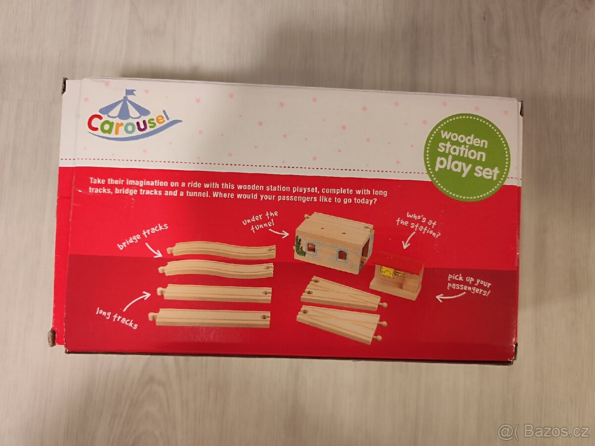 Dřevěná vláčkodráha, nádraží Carousel - 2