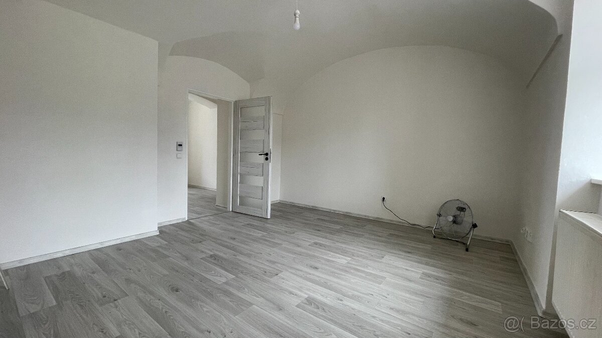 Prodej bytu 2kk, 42 m² v obci Holohlavy - 2