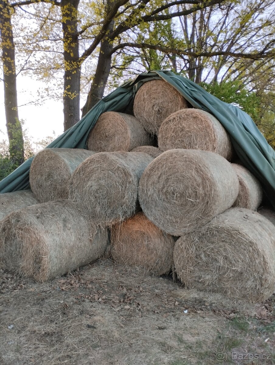 Balíky sena - 2